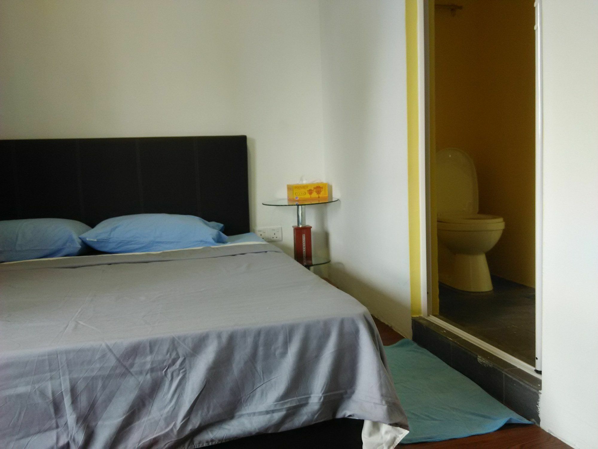 Moon Eleven Hostel Near Klia & Klia2 Сепанг Екстериор снимка